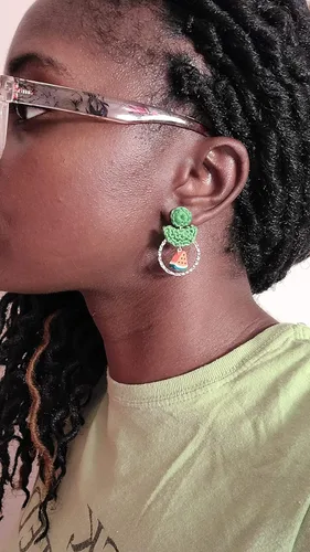 Vista 2 de Aretes de sandía para mujer, lindos aretes de verano, aretes de declaración verde fruta, primavera